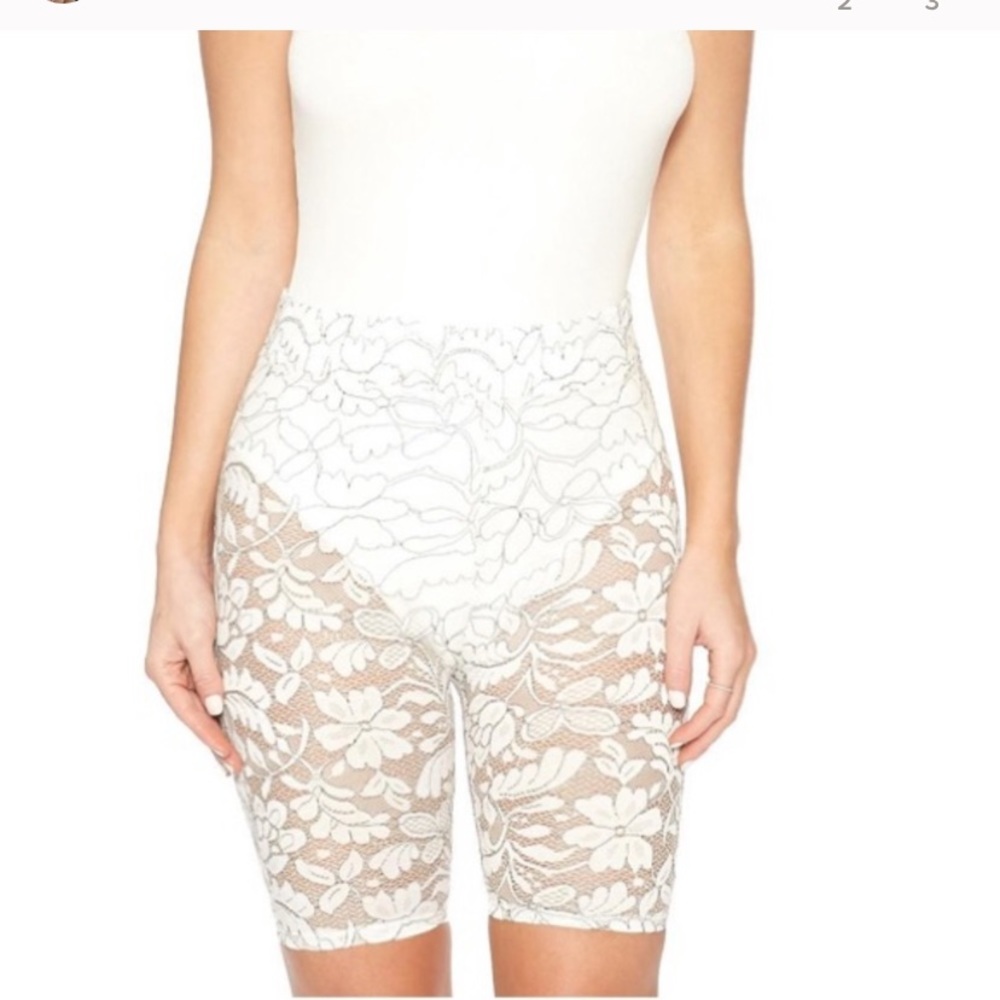 Lace floral pattern biker style shorts